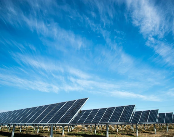 Planta fotovoltaica que podemos gestionar desde Som Energia para hacerte la vida más fácil