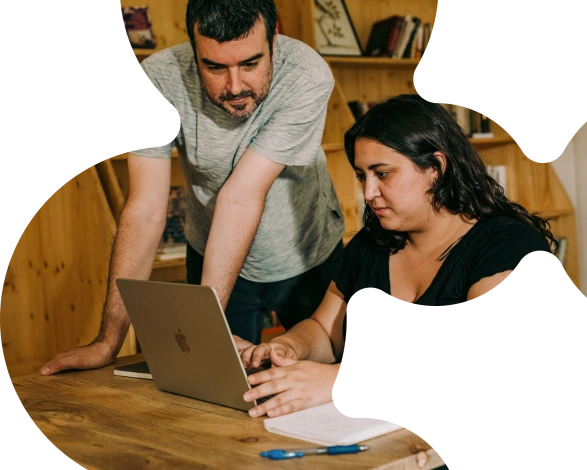 Comunidad SomLab - Hackasom es un lugar de encuentro entre quienes aportan sus conocimientos de informática y programación para crear un futuro sostenible gracias a la tecnología