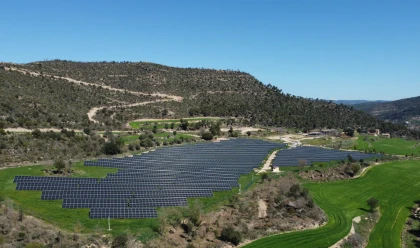 Fotografía de una planta fotovoltaica.